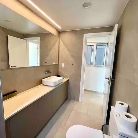 Apartment Modern Corporate - Agios Dometios By Platform 357 Nicosia