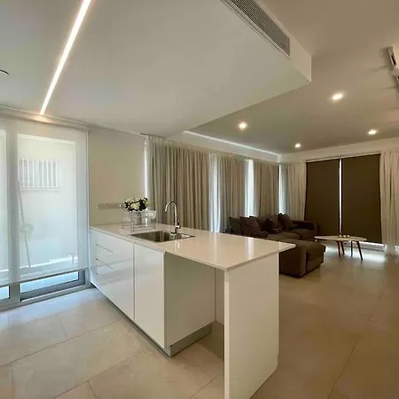 Apartament Modern Corporate - Agios Dometios By Platform 357 Nikozja